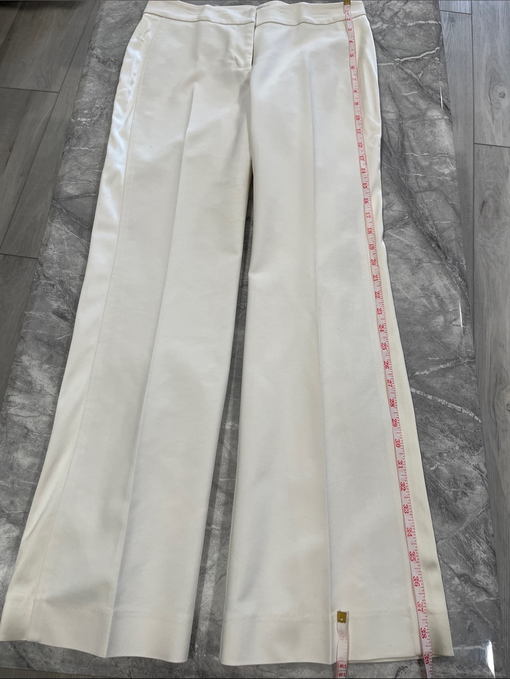 Cache Cream Satin-Look Blouse - Picture 4 of 6